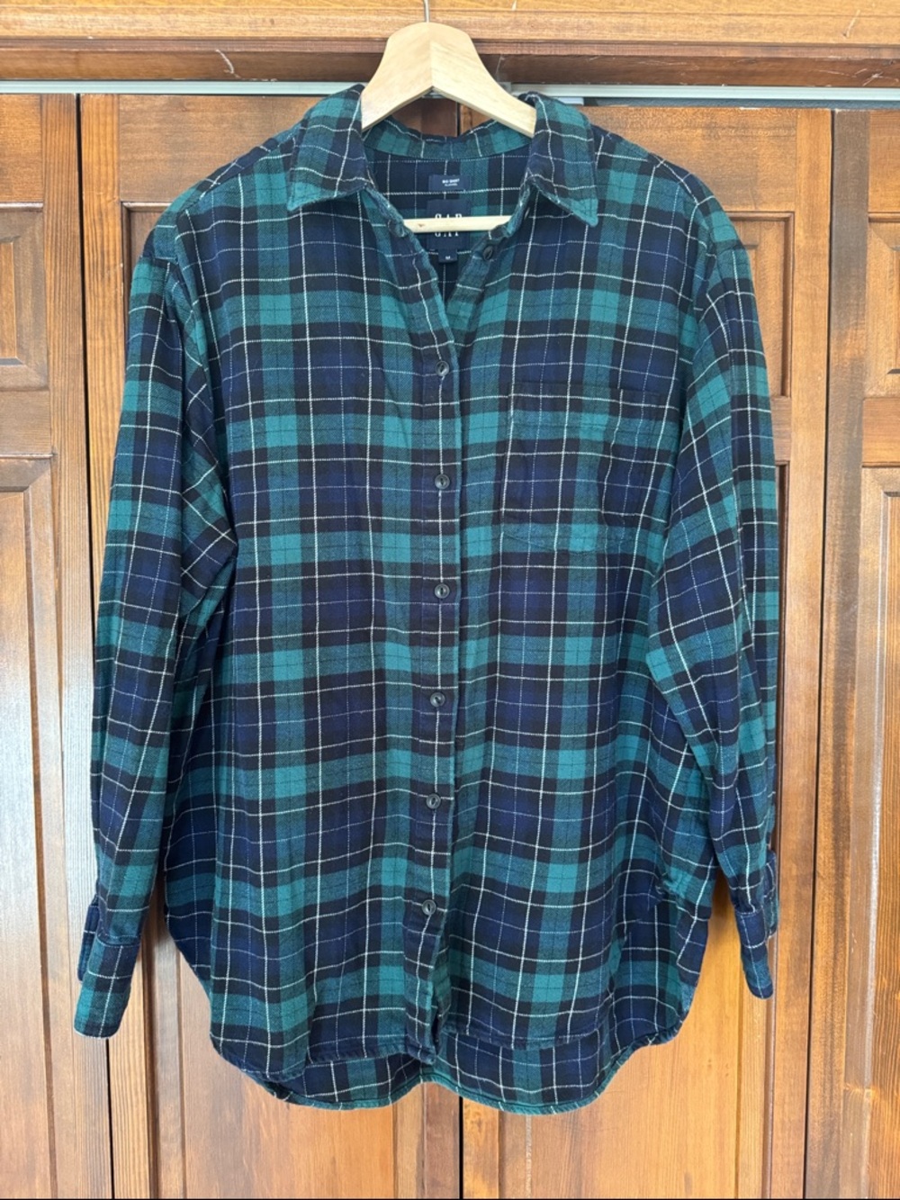 Gap Oversized Green and Navy Plaid Flannel Button-Up Shirt- women’s Medium
